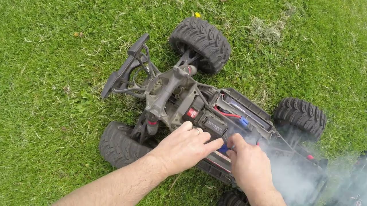Bateria Zeee lipo 9000mah, fogo no primeiro uso