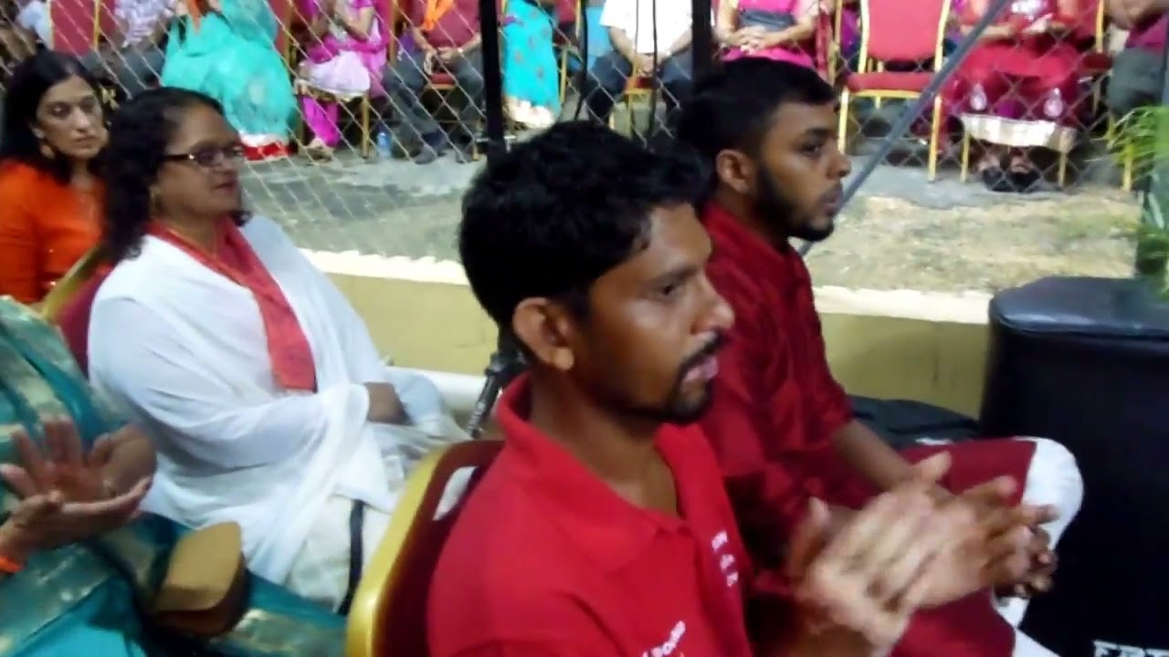 Chanting  Hanuman Chalesa by Pt ANIL MARAJ &  Kirtan Group - Nov 19, 2016.