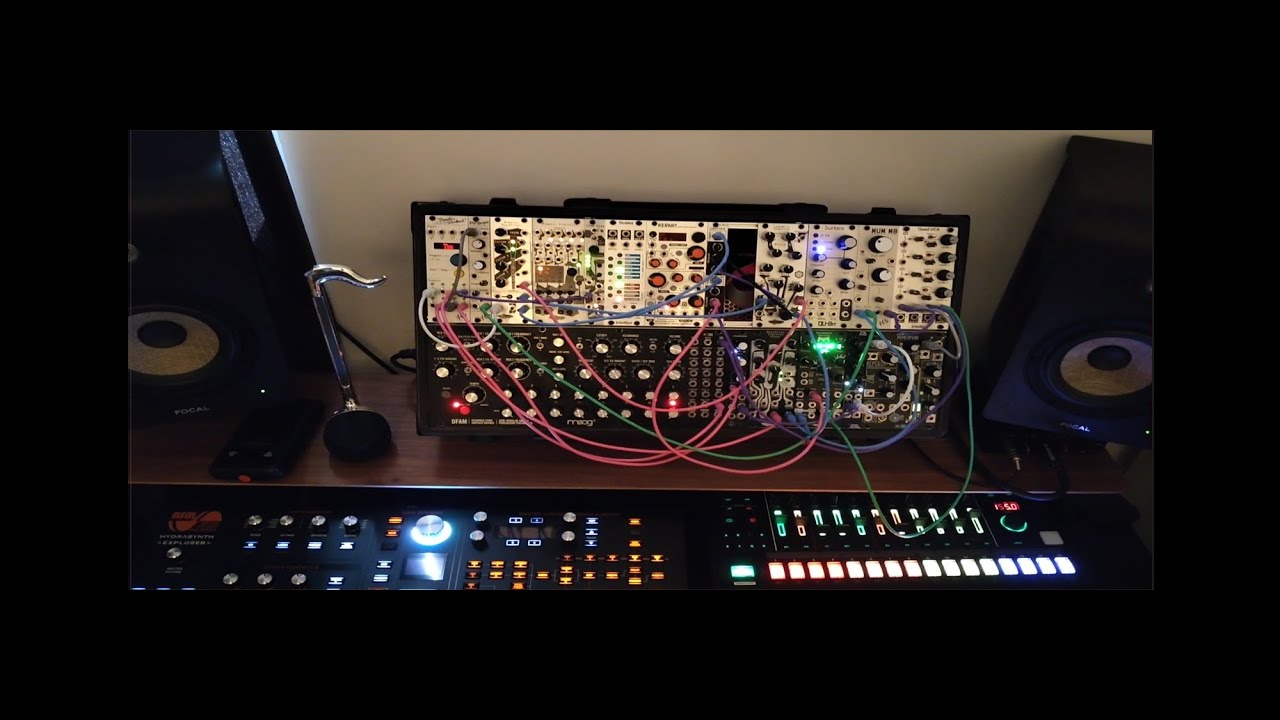 Traffic Light Hacking - Rocket Bleep (155 BPM - Eurorack Psytrance)