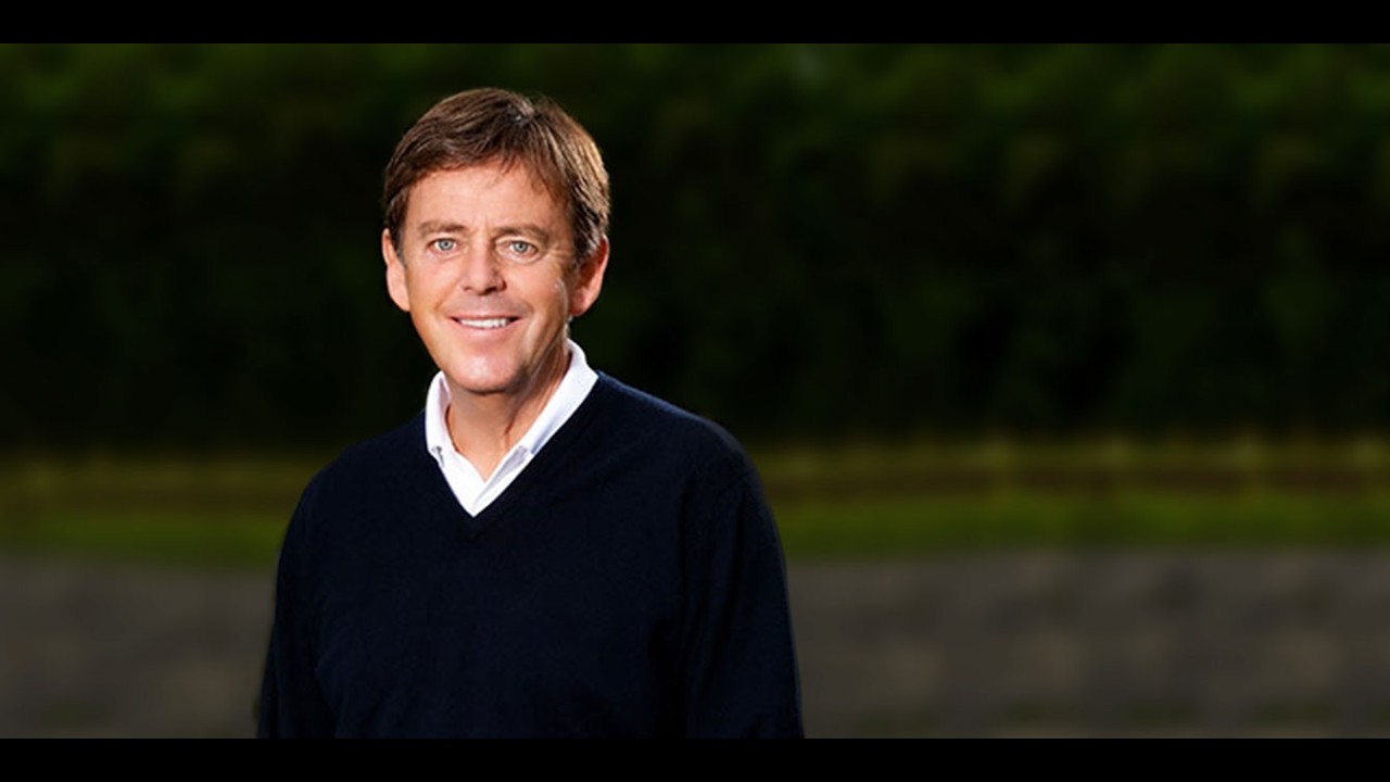 L'uomo della croce  di mezzo, Alistair Begg