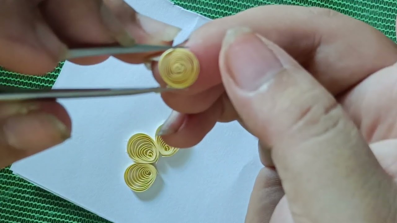 Hướng Dẫn Xoắn Bung Đều Làm Hoa Mai Từ Giấy Xoắn Quilling 2mm