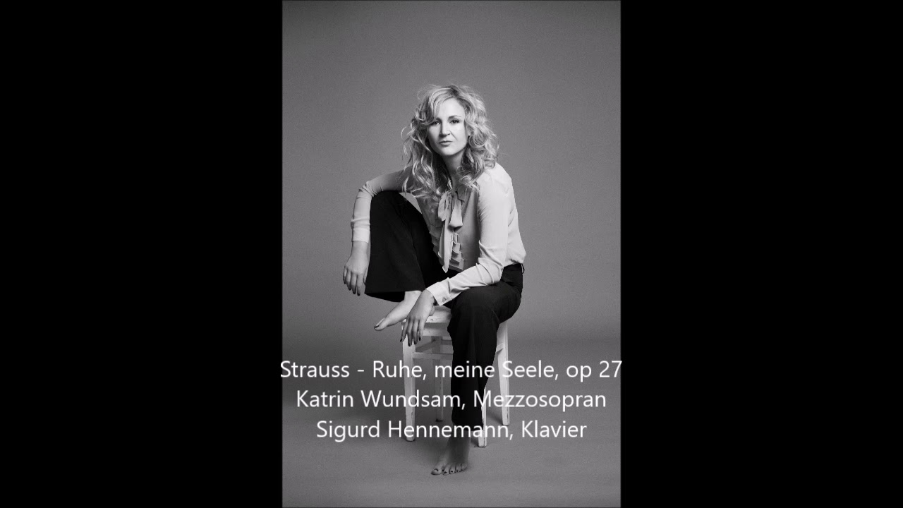 Katrin Wundsam singt 