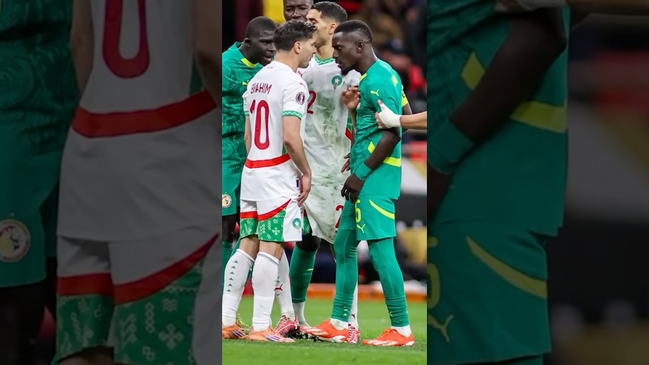 Wat vindt Johan Derksen ervan dat Marokko alsnog is uitgeroepen tot winnaar van de Afrika Cup? 🤔