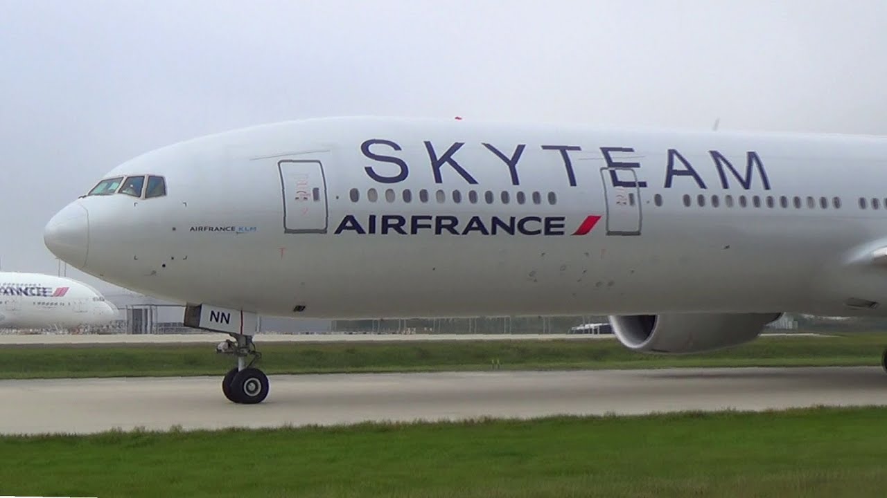 Paris CDG - Close up Ground Operations [Part 1]