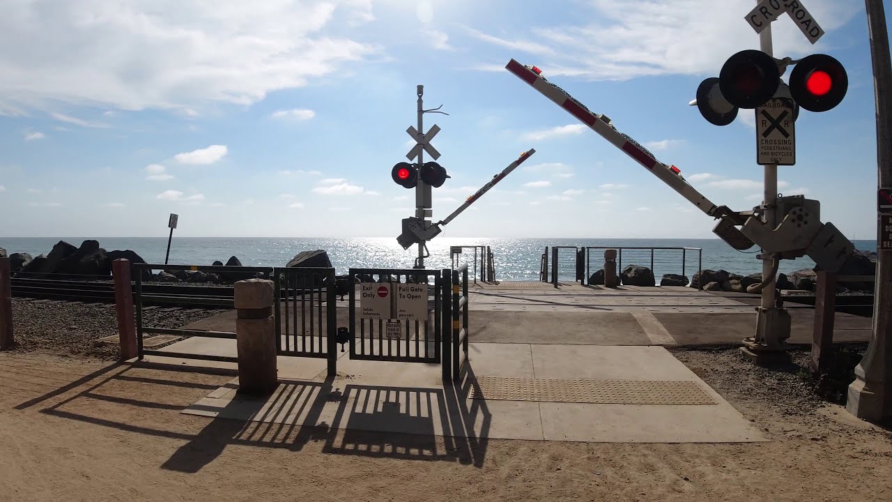 Walking North Beach Train Station to San Clemente Beach Pier in 2020 | 4k ASMR