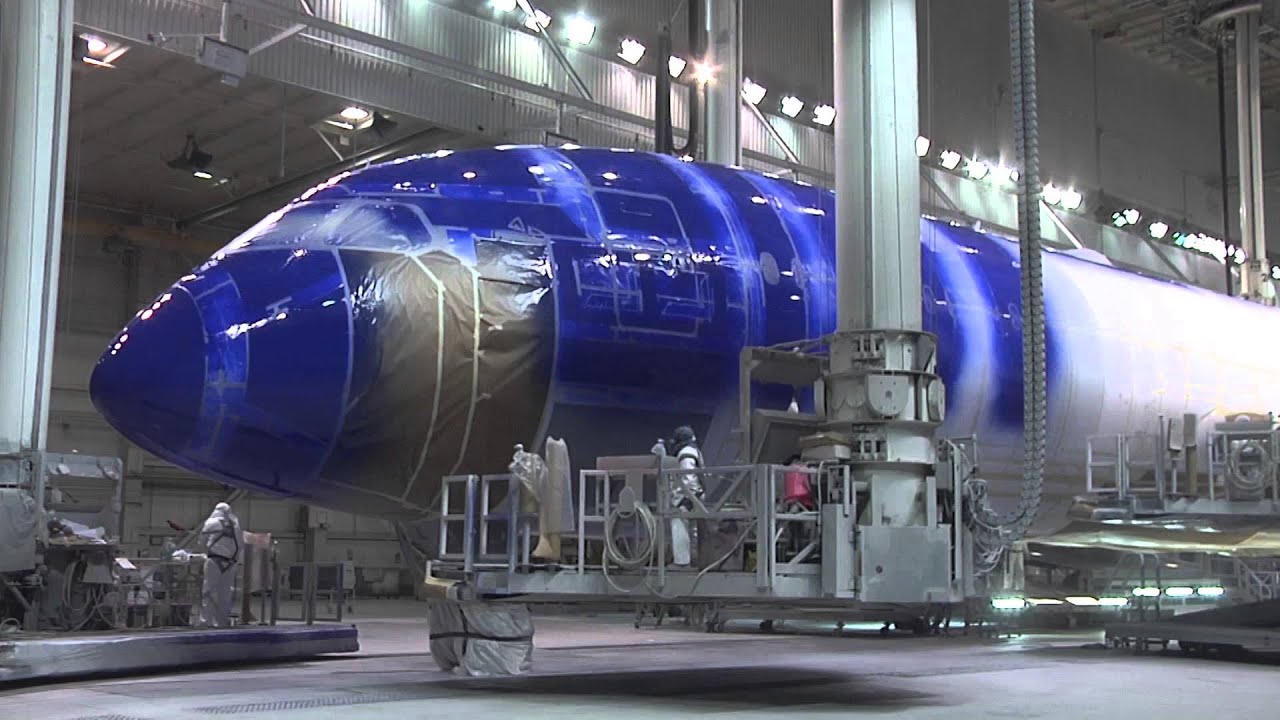 Painting the ANA Starwars R2D2 Boeing 787