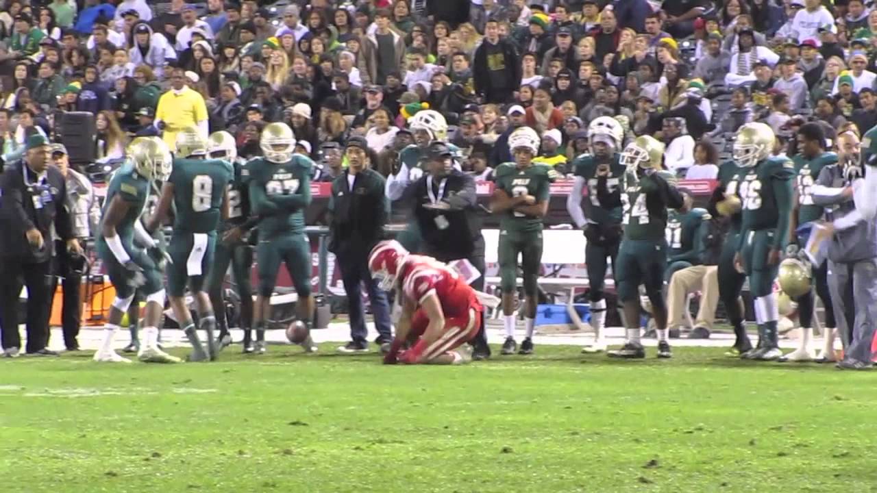 Чемпионат CIF Pac-5 по футболу 2012: Long Beach Poly против Long Beach Poly Mater Dei