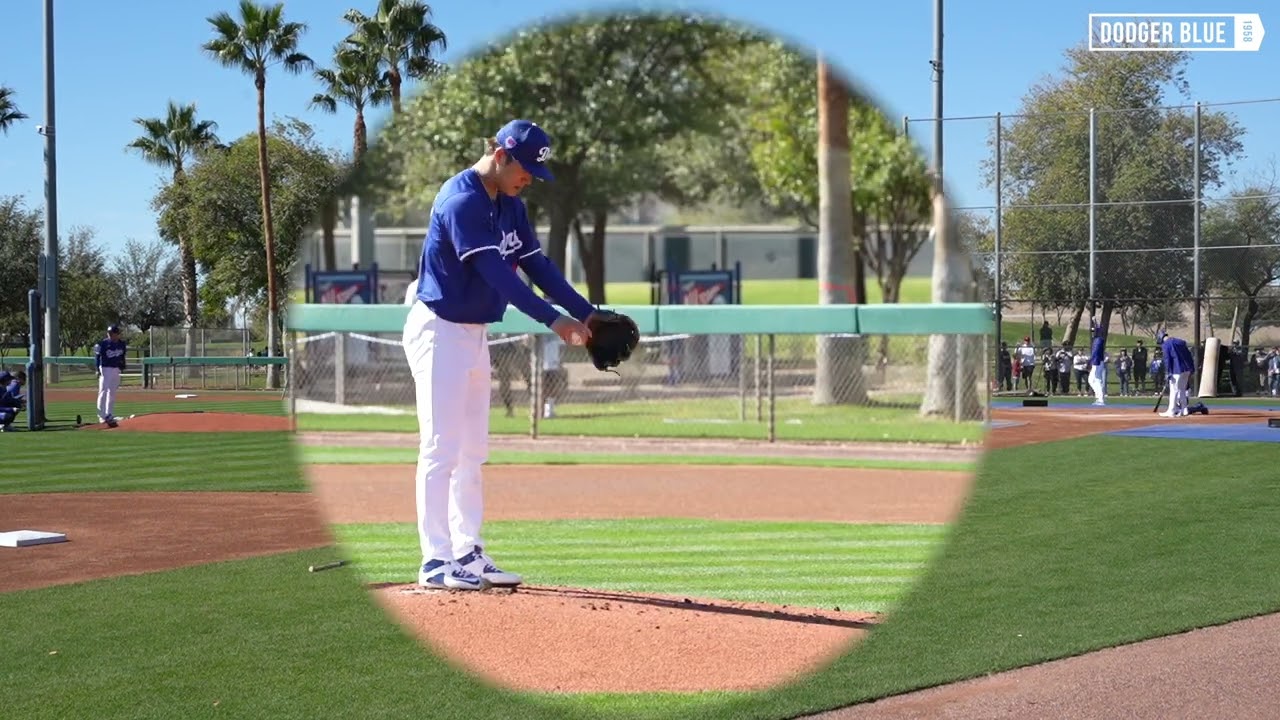 2024 Dodgers Spring Training: Yoshinobu Yamamoto throws live batting practice to Freddie Freeman