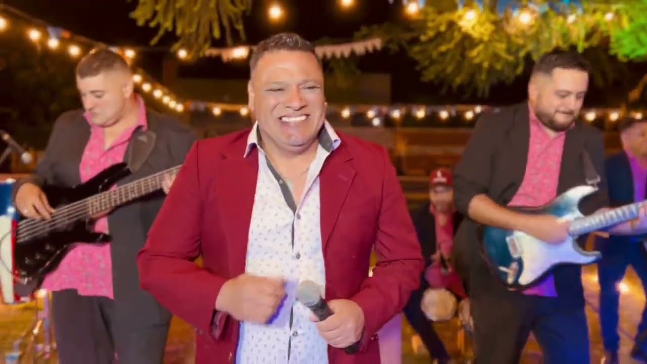 Charly El Cumbiero - Recordando Historias - (Video Oficial)