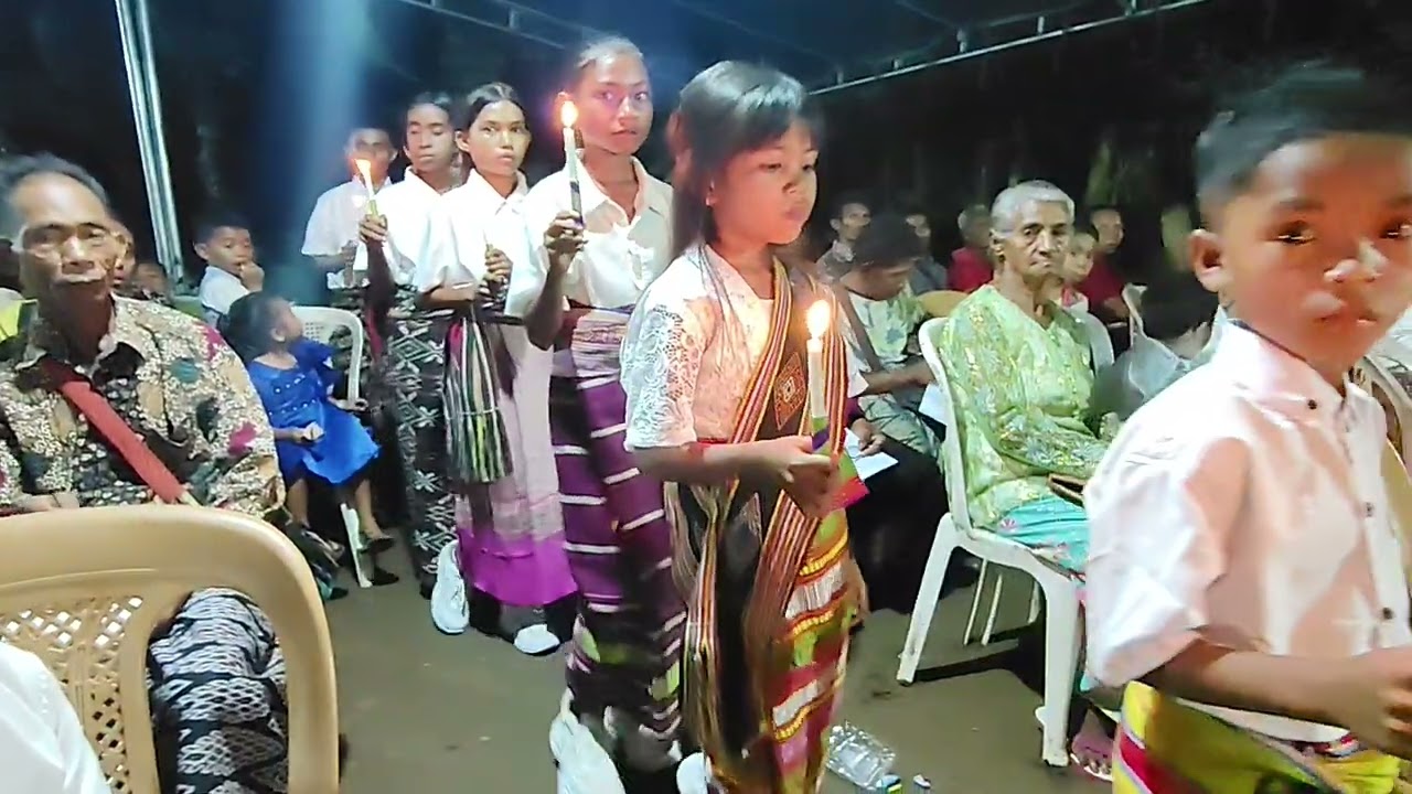Prosesi Pembakaran Lilin Natal-Keluarga Tunu Nifukani (14 Desember 2025) 