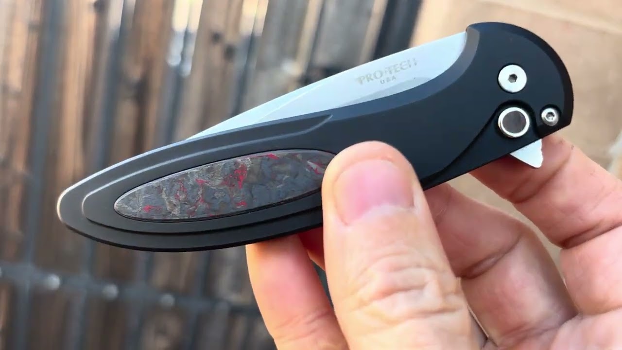 День 40 Protech Cambria 2 красный техно-карбон