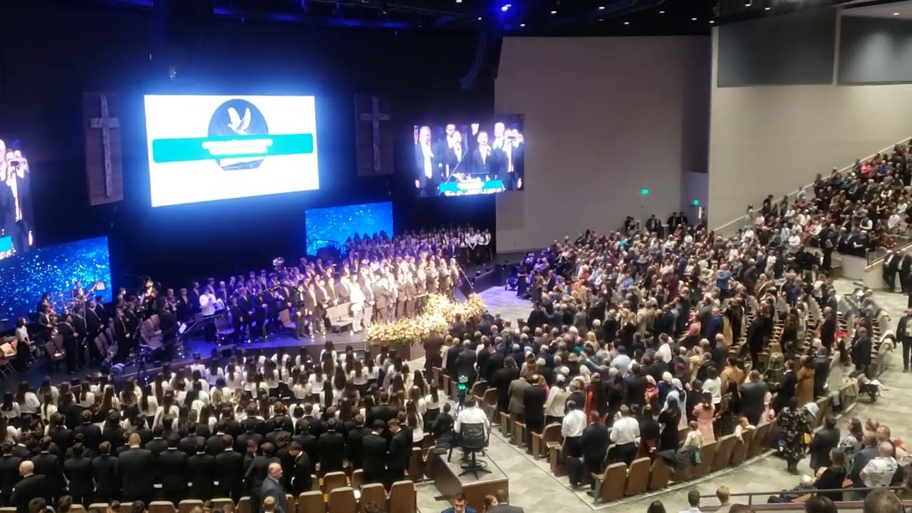 Ce Mare Esti-- Detroit 22 Octombrie 2023. Canta +3000 Romani.
