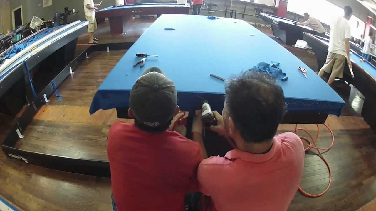Yura changing cloth at Trish Bida before tournament