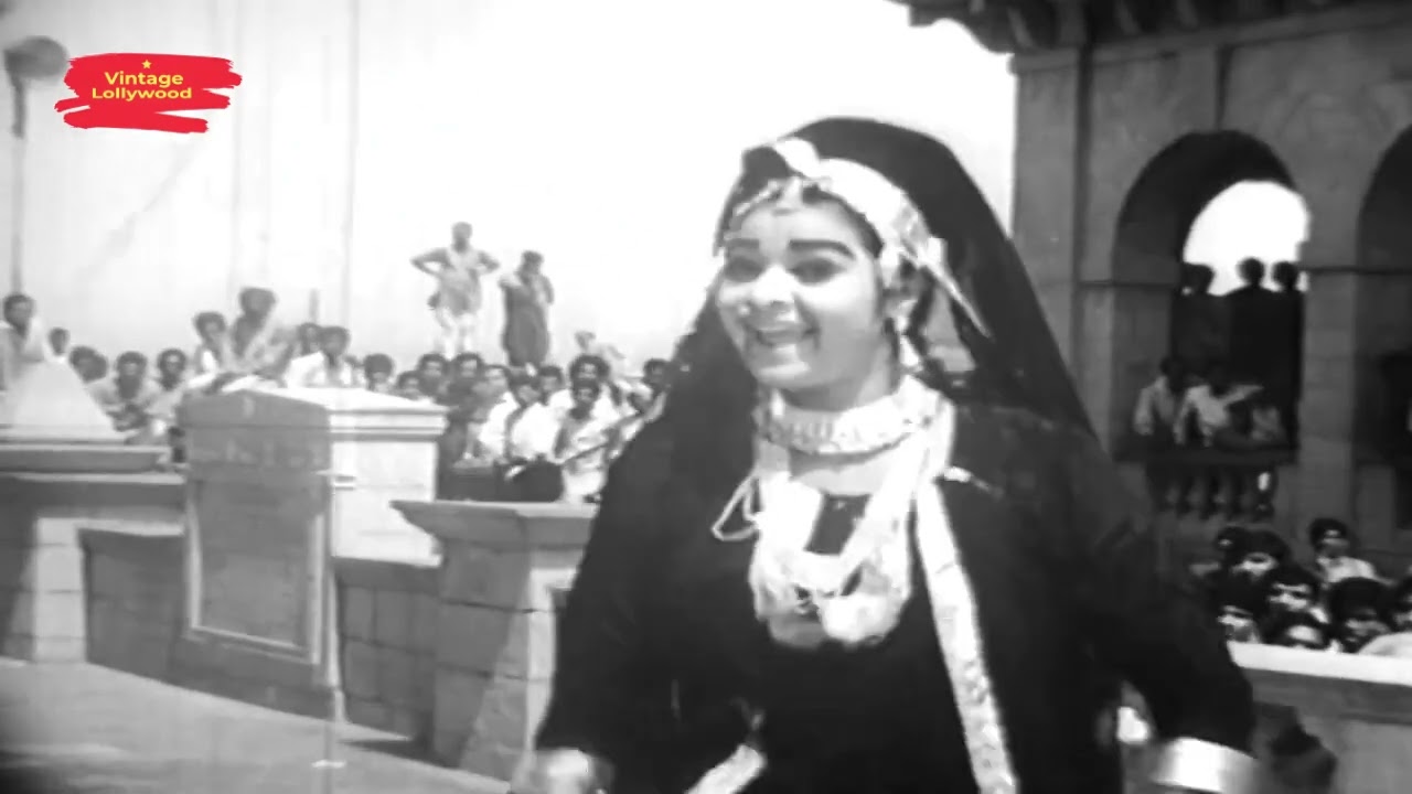 Zid Chor De Babu Kahin Baat Na Barh Jaye - Irene Parveen - Film Mere Bachay Meri Ankhian