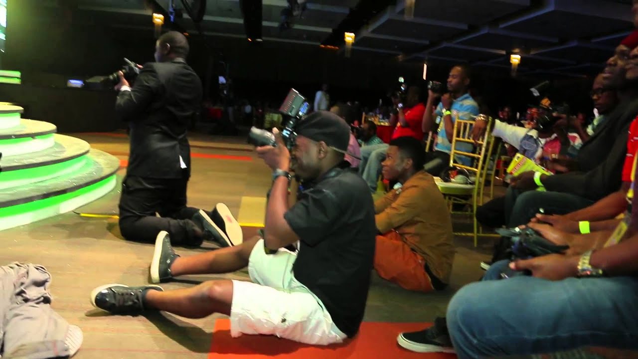DIAMOND PLATNUMZ-(KTMA AWARDS)BEST COLLABORATION OF THE YEAR