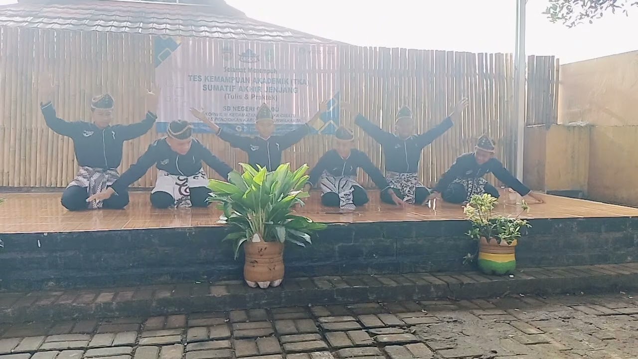 Tari Indang 