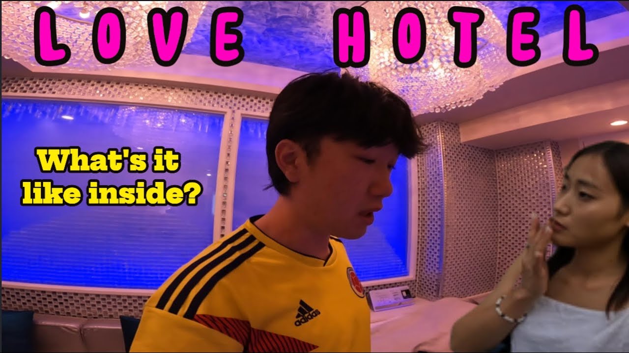 Japanese Girl Takes Me to Love Hotel in Japan 😳 🏩