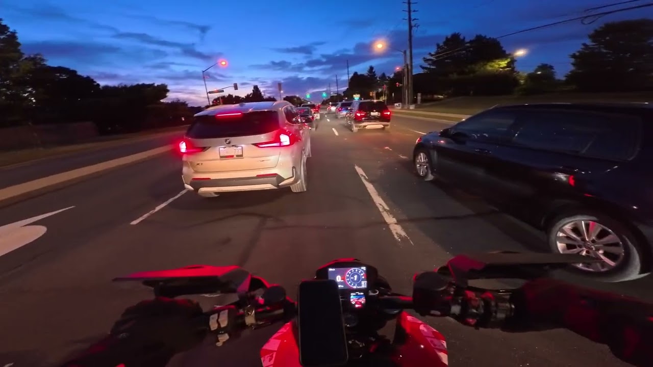Ducati Hypermotard 950 RVE : The Truth Is Scary.