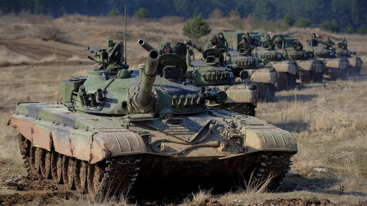 Pancerna potęga Serbii &mdash; skąd mają tyle czołg&oacute;w i artylerii?