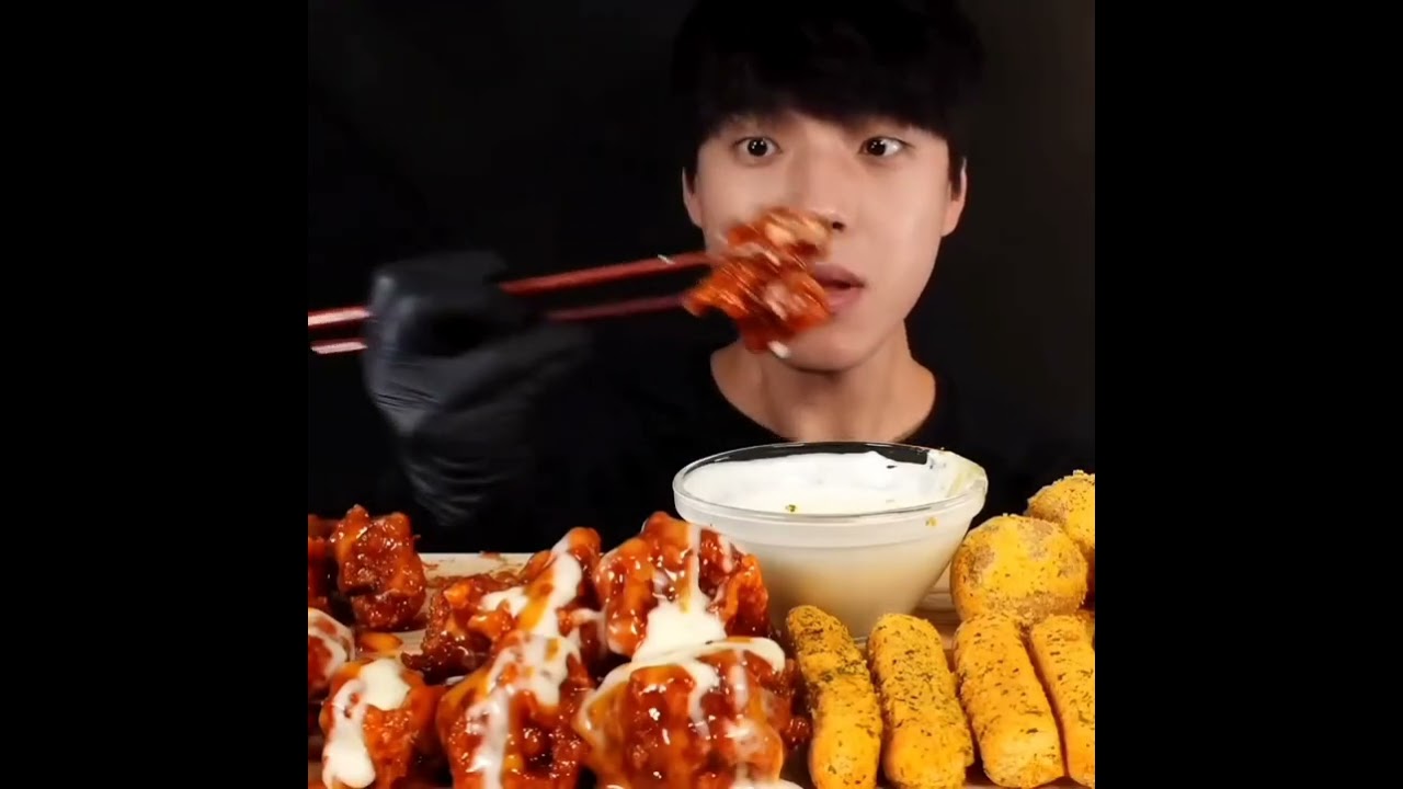 Korean Fried chicken #asmr #mukbangvideo #mukbang #mukbangsounds #mukbangeating #mukbsngshow #mu