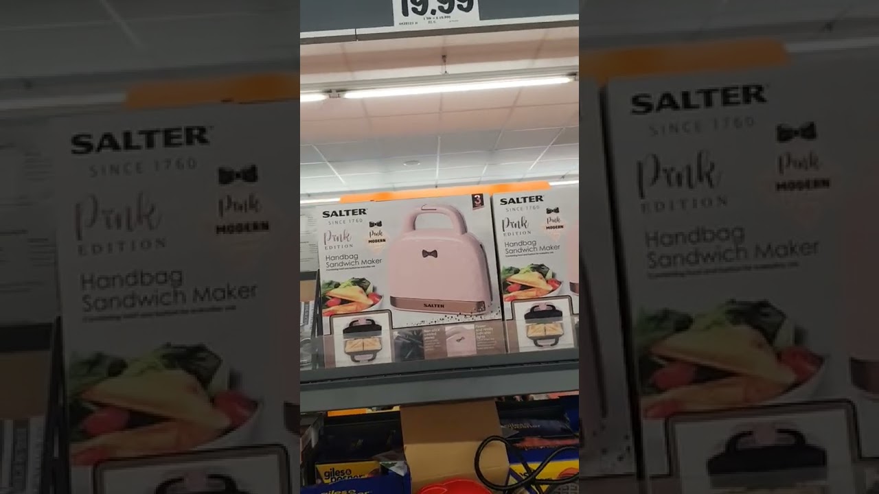 Sandwich toaster at Lidl  7 May 2022