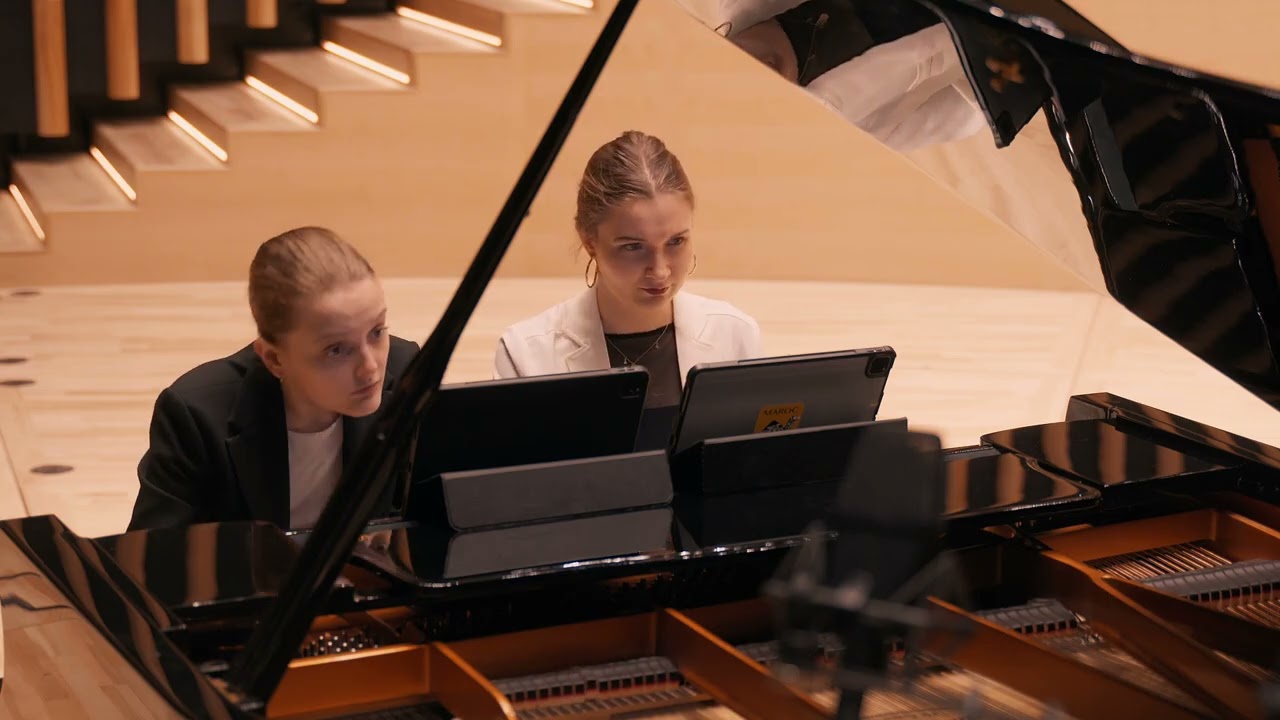 Moritz Moszkowski - From Foreign Parts op. 23 no. 4: Poland (Reverie Piano Duo: Kierc / Moliszewska)
