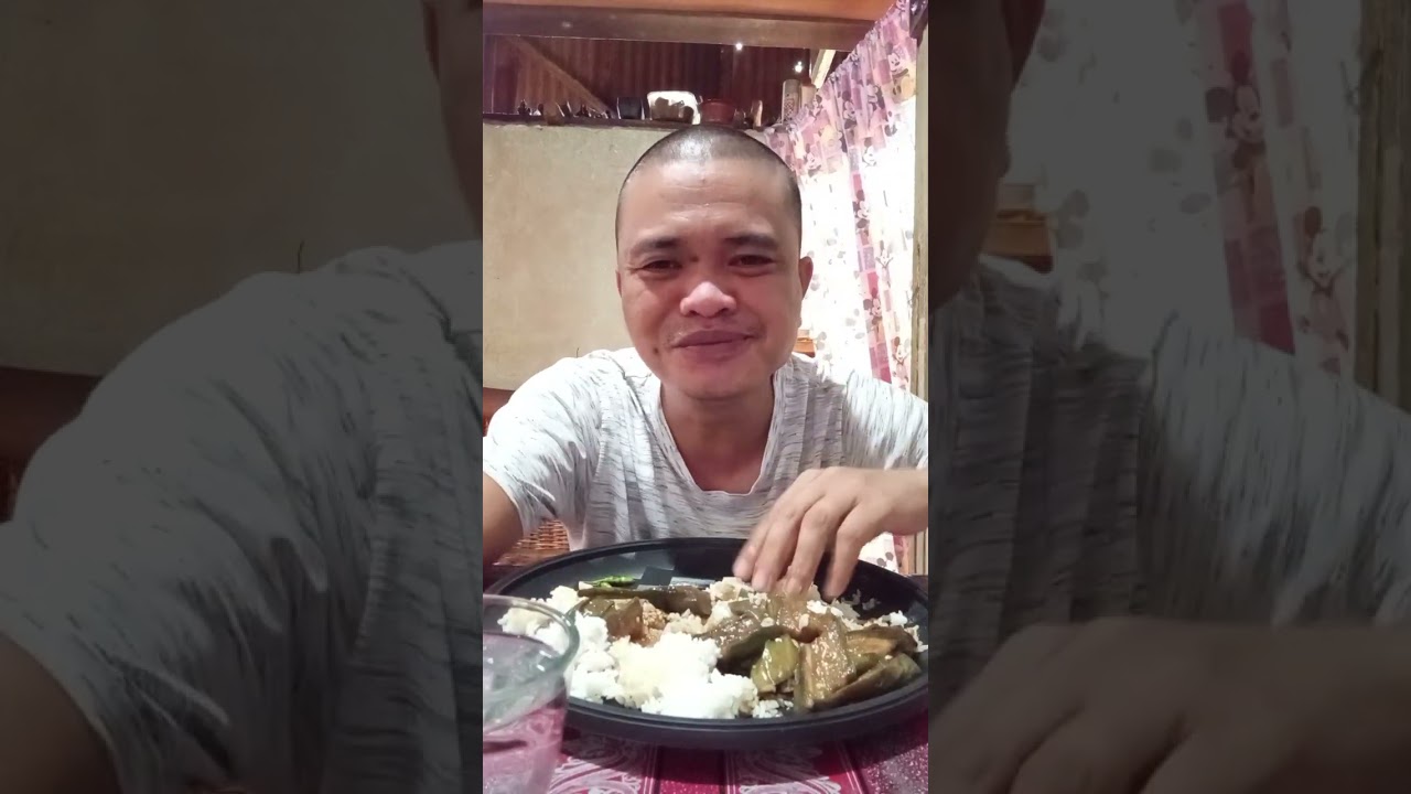 Adobong Talong Mukbang, Kain po