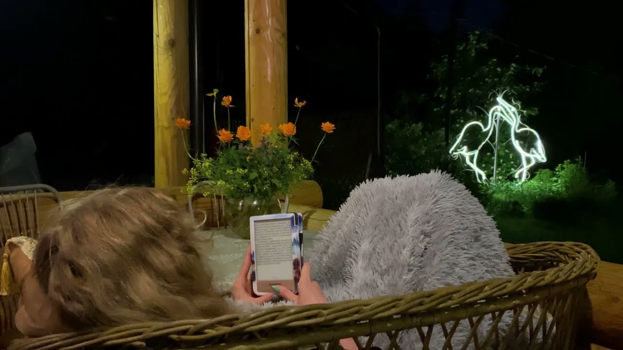 READ WITH ME | Cozy Summer Night on the Porch