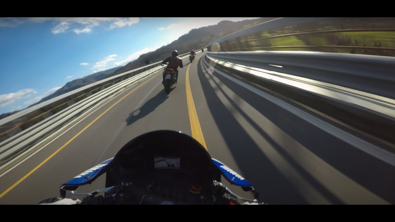 PASSO VIA MAGGIO YAMAHA R1 DUCATI STREETFIGHTER V4 DUCATI MULTISTRADA 620