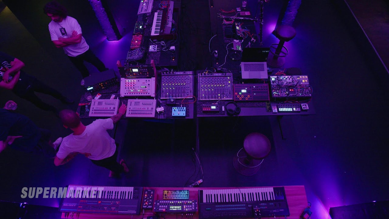 Planet_Voltage XX: Cezar, Khori Ander, Zefzeed & Bohnenblust