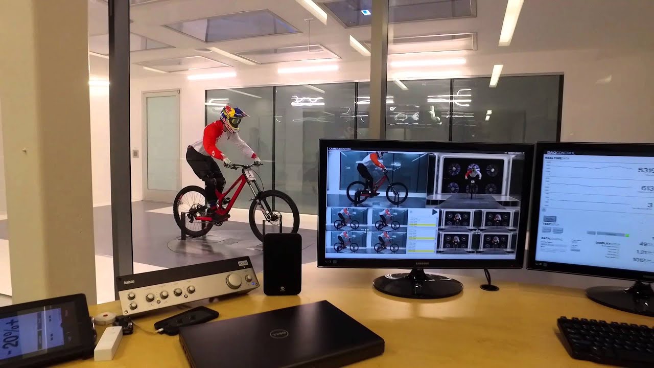 Team Specialized Gravity in the WIN Tunnel