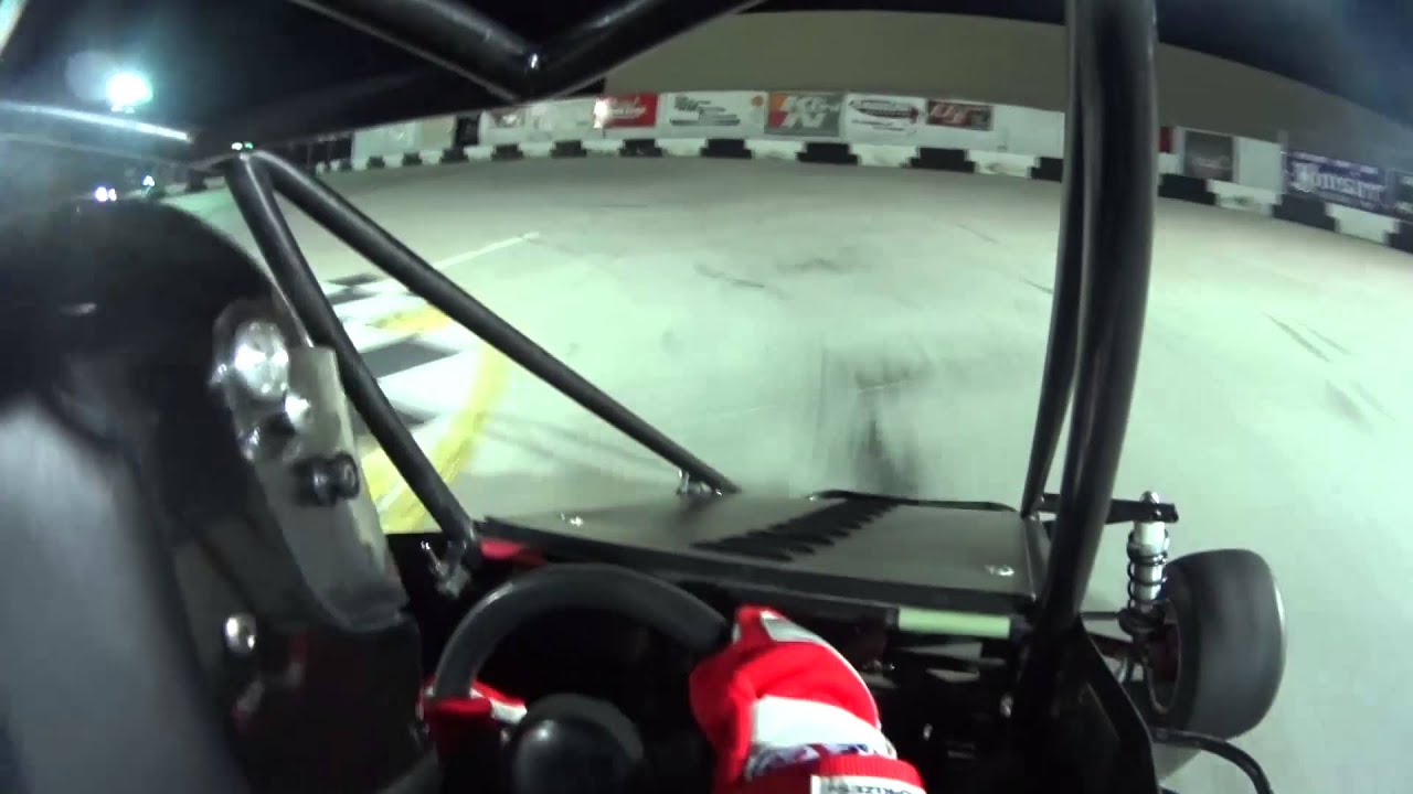 OSQMRA Summer Series Race #4 Main - Brayden spins out of the lead