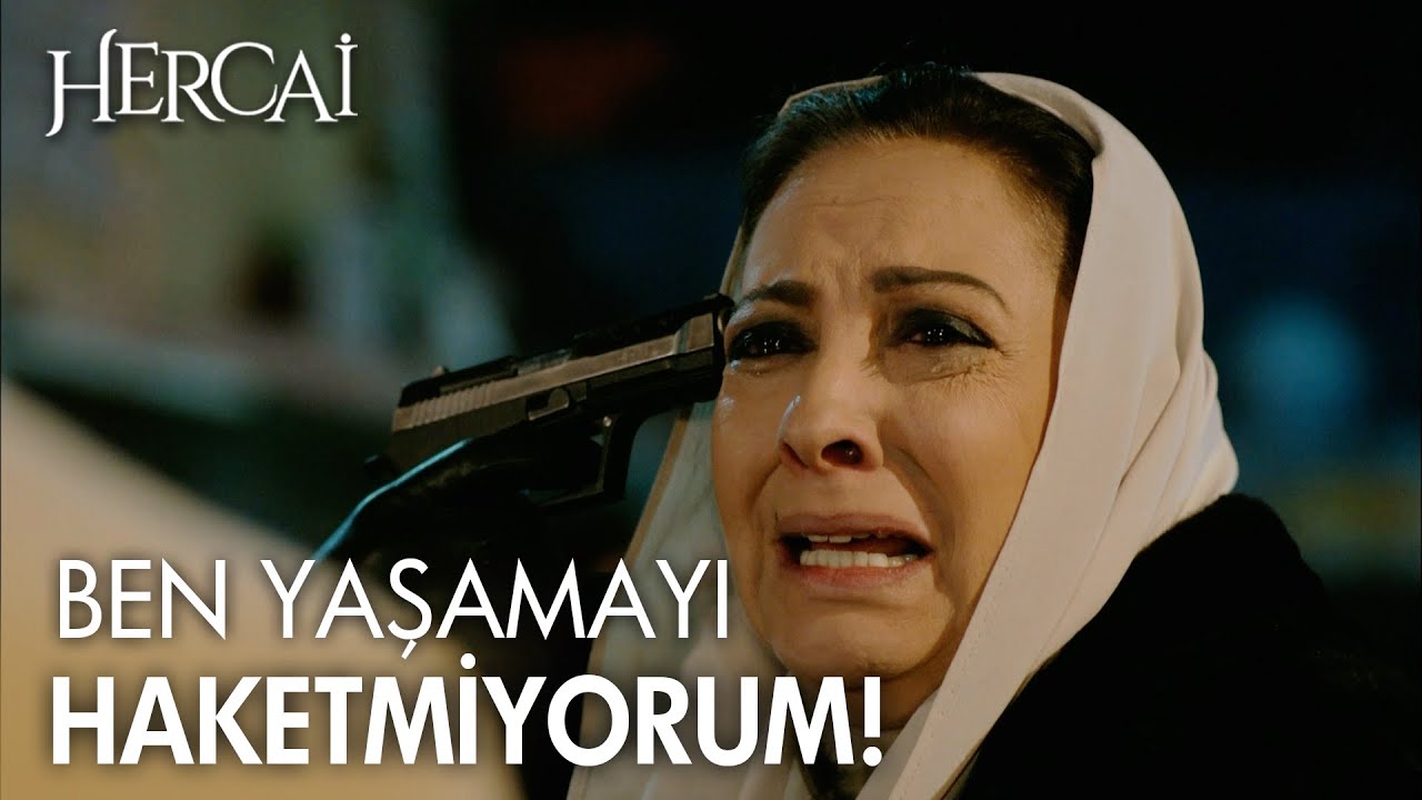Azize, sokakta başına silah dayadı - Hercai 55. Bölüm