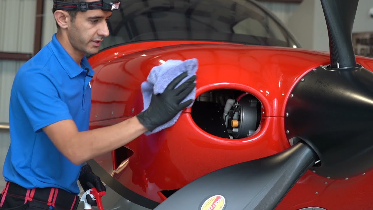 How to clean a Cirrus SR22 Turbo