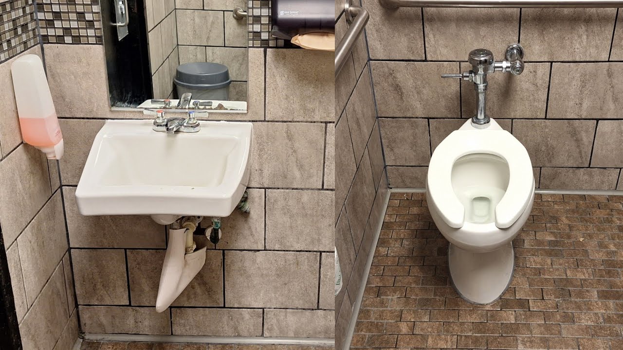 Waffle House Men's Restroom