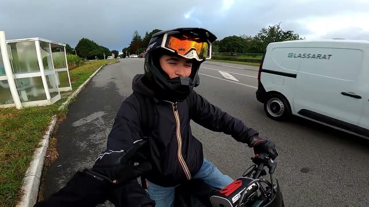 je vais au collège en 50cc!! 🔥📚