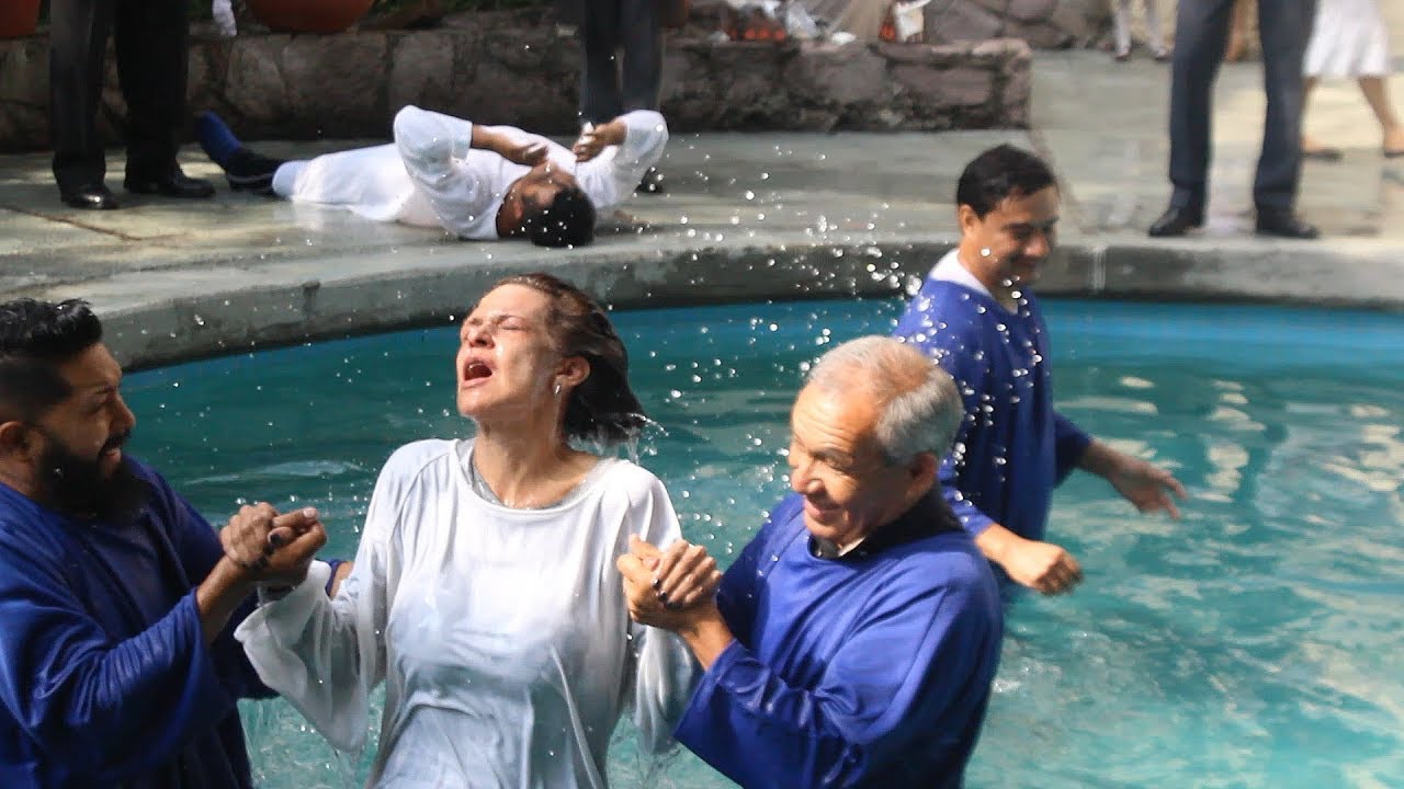 Bautismos en Agua