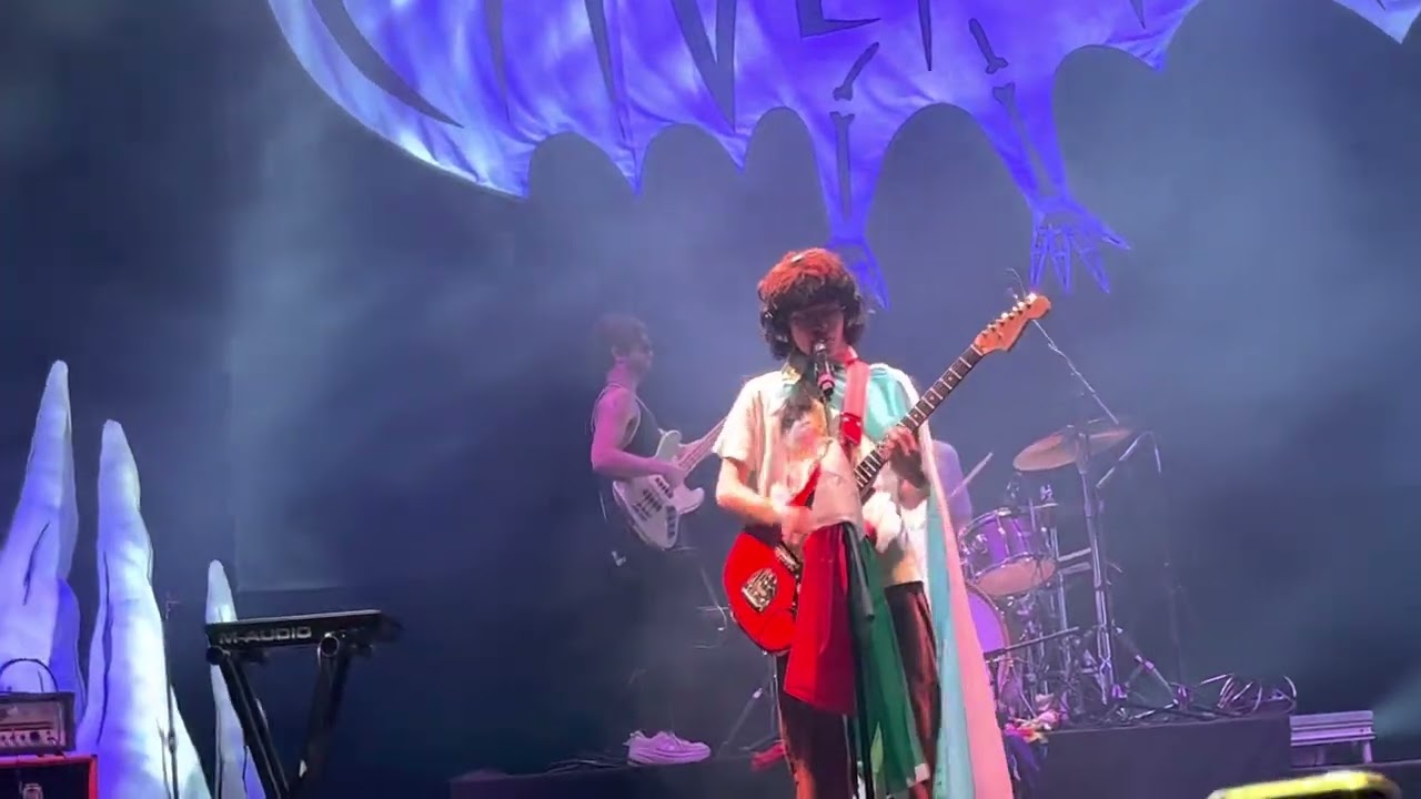 Cavetown (Live CDMX 2023) - Boys Will Be Bugs + Devil Town