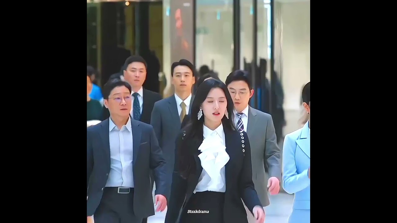 Insomnia slowed | queen of tears | kdrama &bull;Edit walk scene | hong haein attitude | #kdrama #kimjiwon