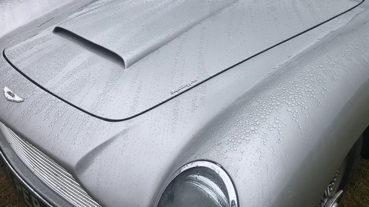 Aston Martin DB6 superleggera