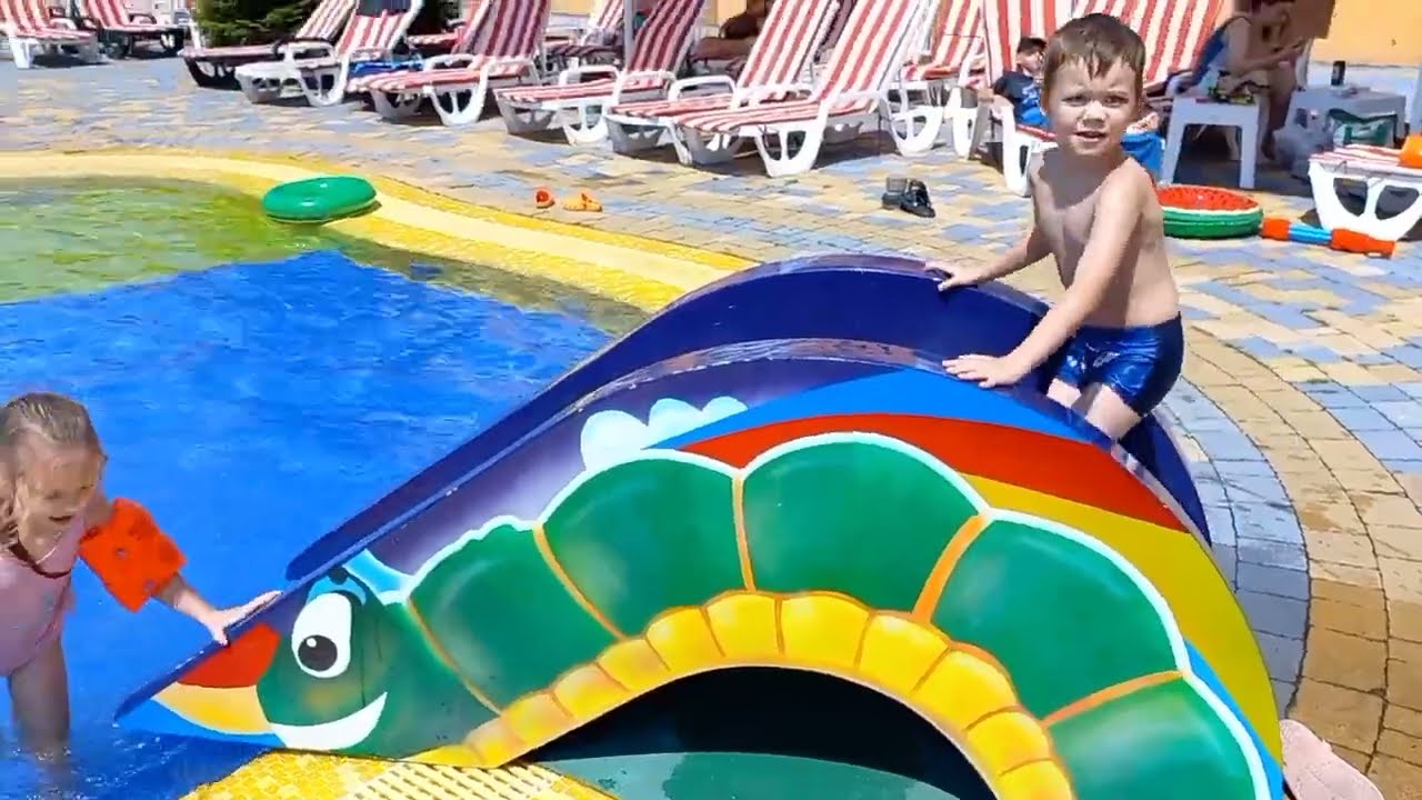 VLOG 15.07.25 Потрясающий день в аквапарке! 🌊  Эмоции зашкаливают