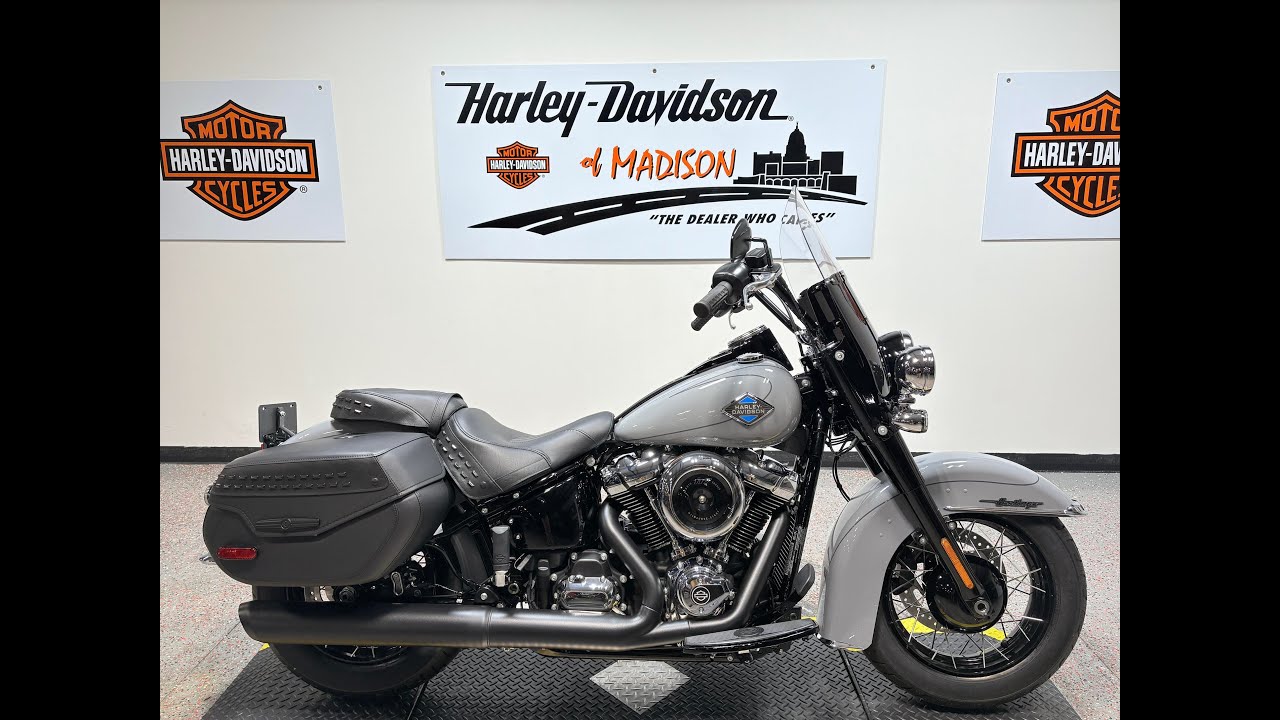 2026 Harley-Davidson® Heritage Classic Dark Billiard Gray - Black w/Laced Wheels