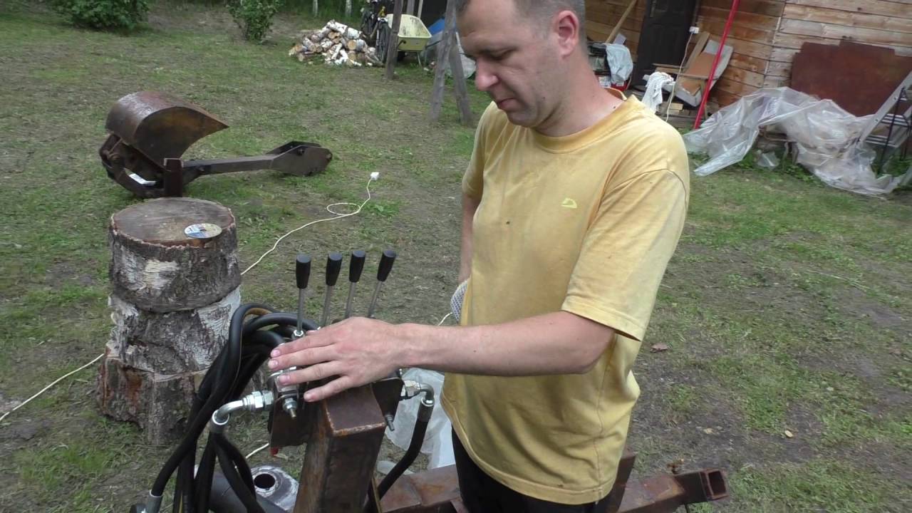 Homemade excavator: design features