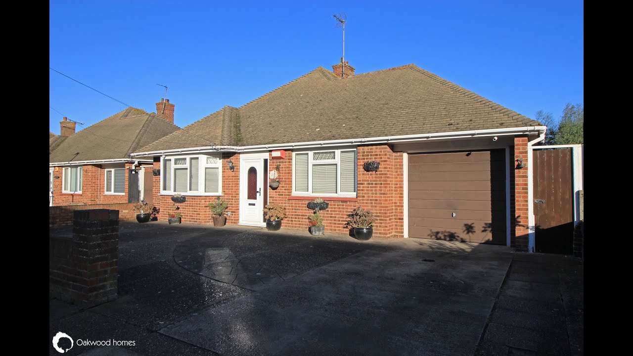 WELL MAINTAINED AND EXTENDED DETACHED BUNGALOW - St Anthonys Way, Cliftonville