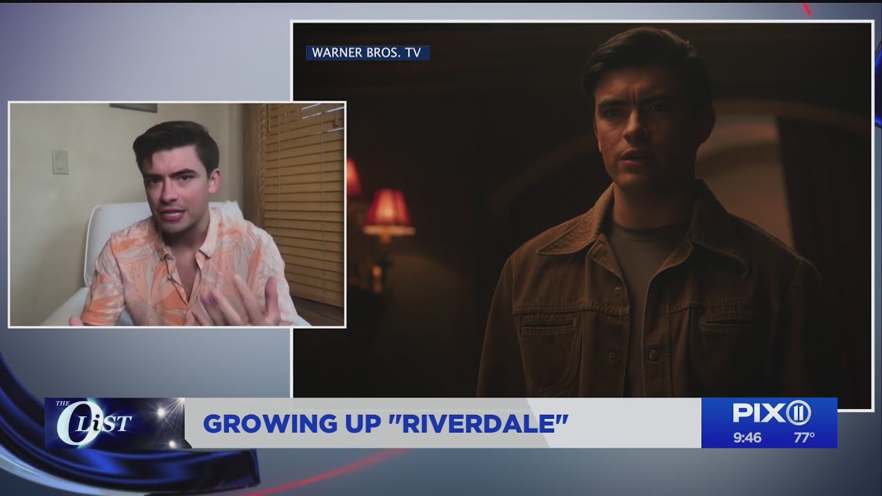 Michael Consuelos talks playing dad Mark Consuelos in 'Riverdale' flashback
