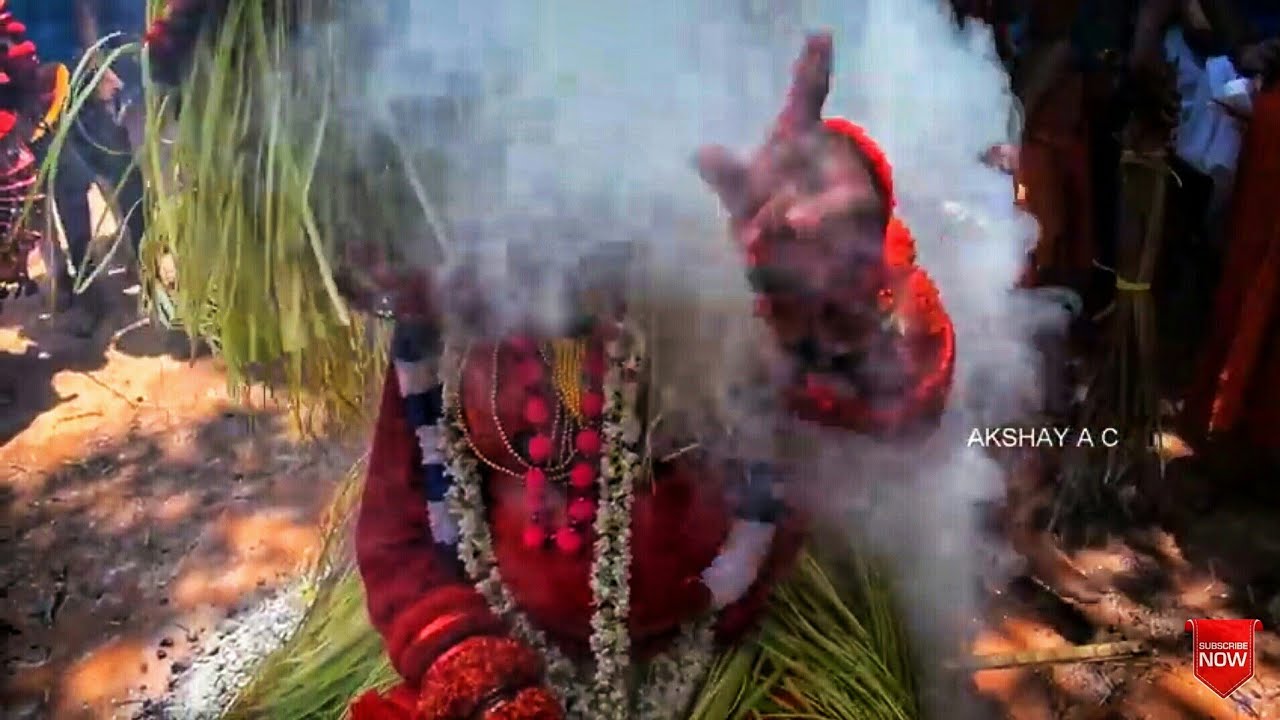 Theyyam sitting on fuming pyre😱 UCHITTA BHAGAVATHI | പൊള്ളുന്ന തീക്കനലിൽ കിടക്കുന്ന  ഉച്ചിട്ട ഭഗവതി
