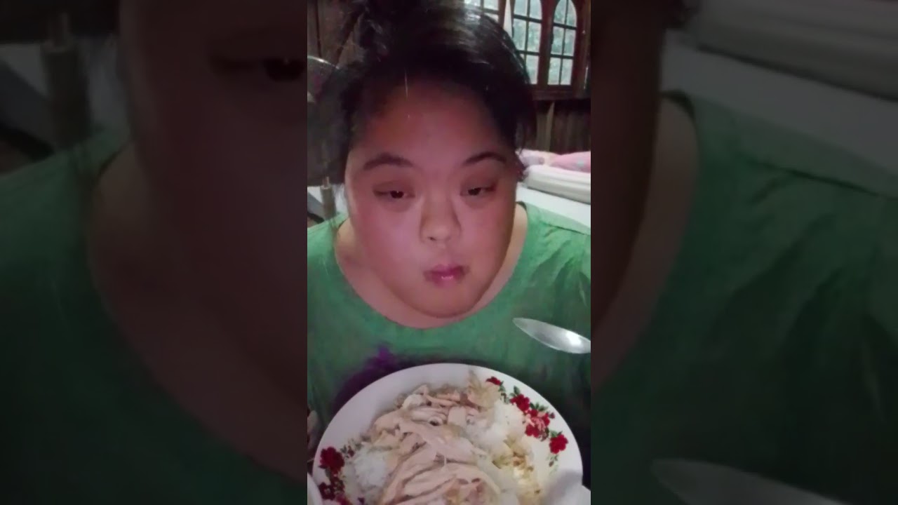 มากินข้าวมันไก่กันจ้าแม่ทำให้พี่แพรรับประทานจ้า