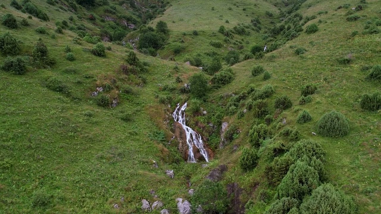 Waterfall in Tavush, Armenia (ջրվեժ Տավուշում, Հայաստան) 4K