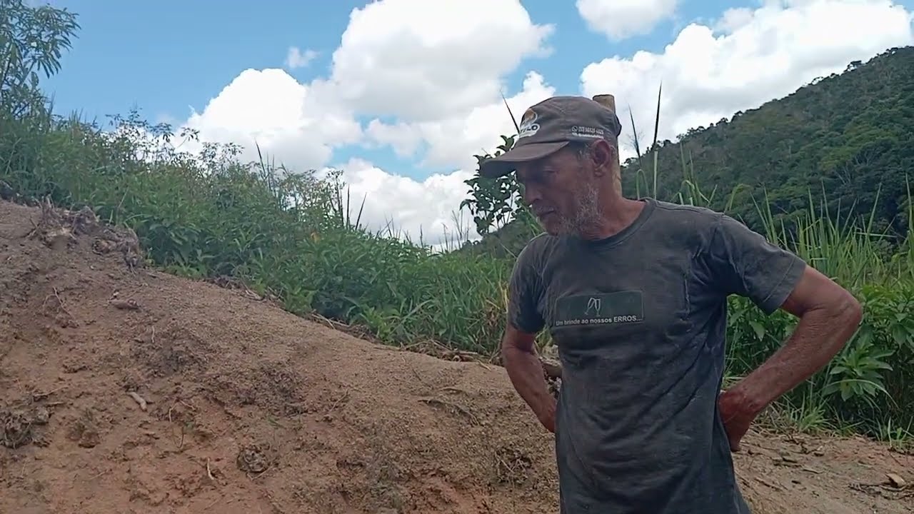 SÍLVIO FAZENDO A CERCA, SERÁ QUE TÁ FICANDO CERTO 🤔