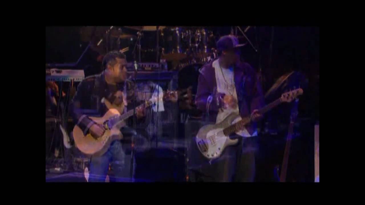 Los Infieles - Aventura @ MSG part 1 of 20.wmv